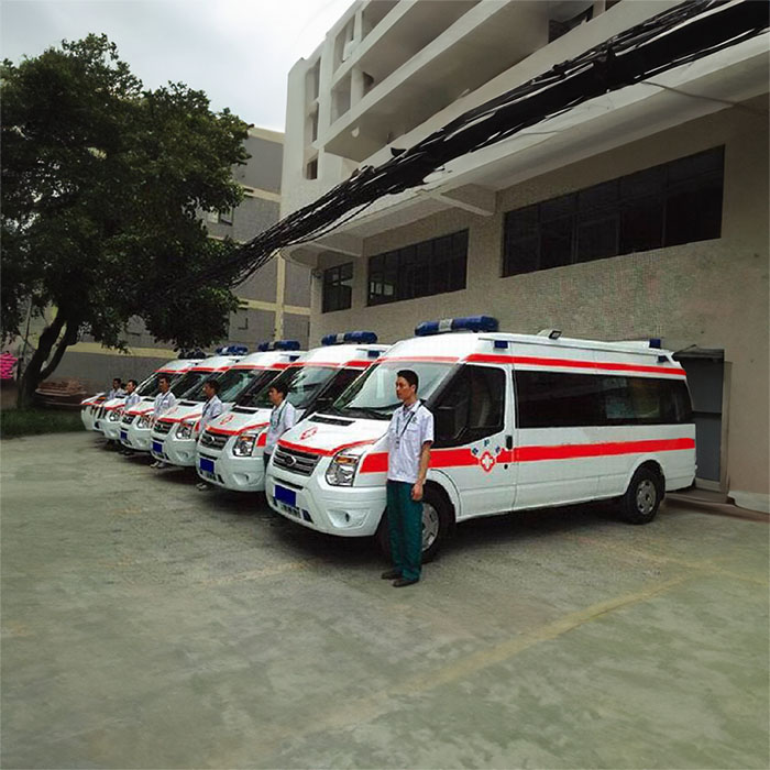 重庆私人救护车租赁费用