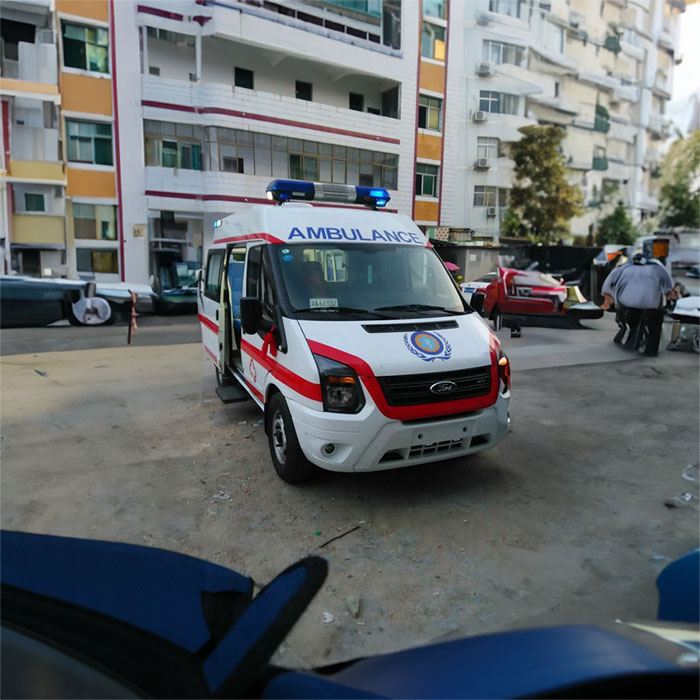 重庆出租私人救护车联系方式