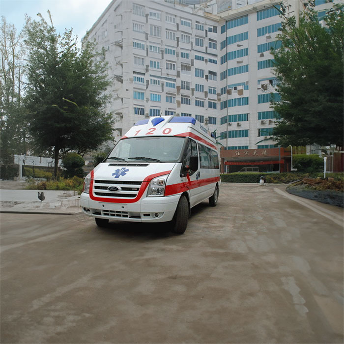 重庆私人救护车租车收费