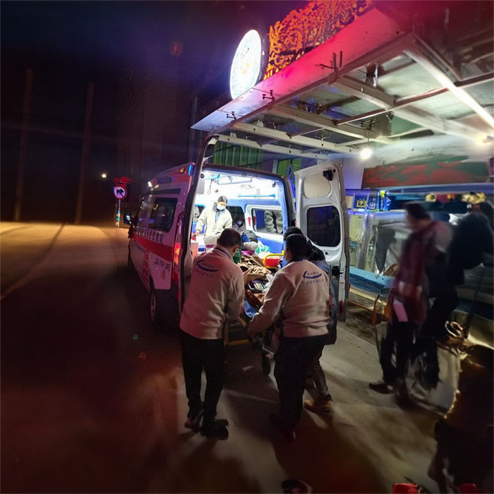 重庆私人救护车租赁