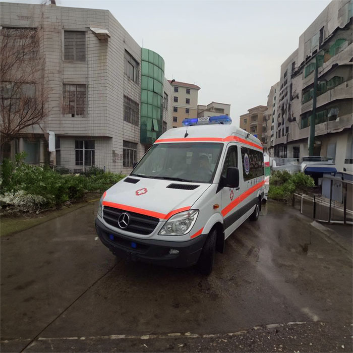 重庆出租救护车联系方式
