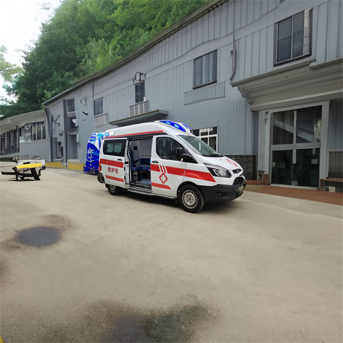 重庆私人救护车出租收费