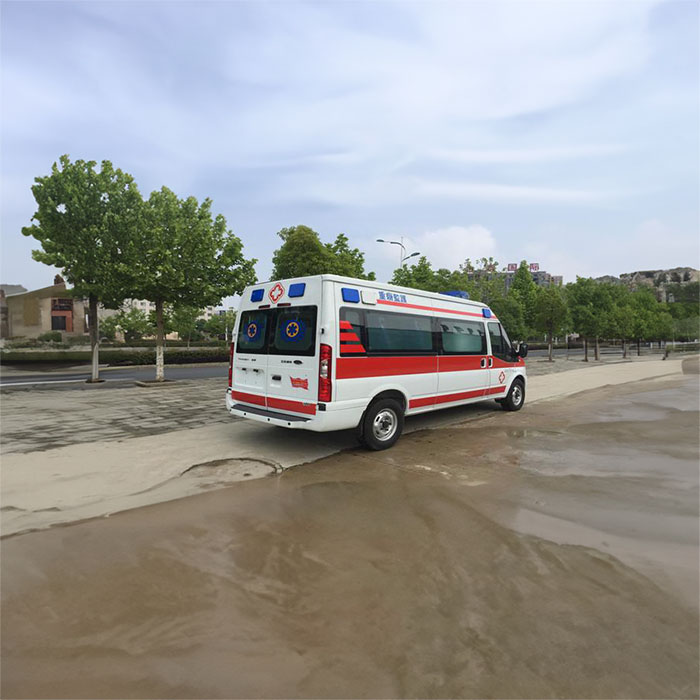 重庆出租急救车联系方式