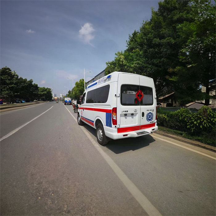 重庆私人救护车出租费用
