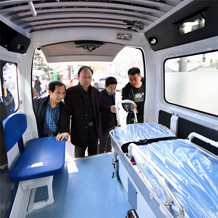 重庆私人救护车出租联系方式