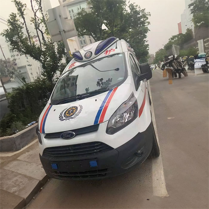 重庆出租救护车联系电话
