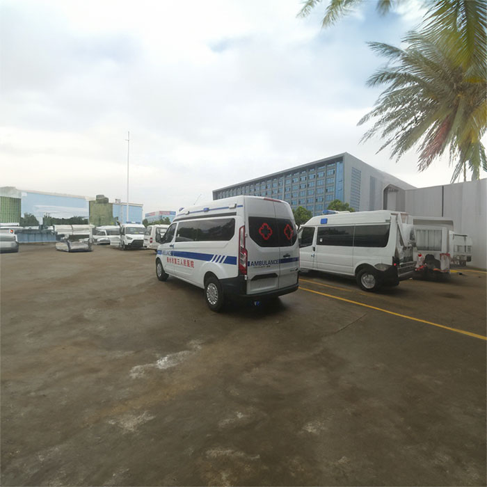 重庆租赁私人救护车联系电话