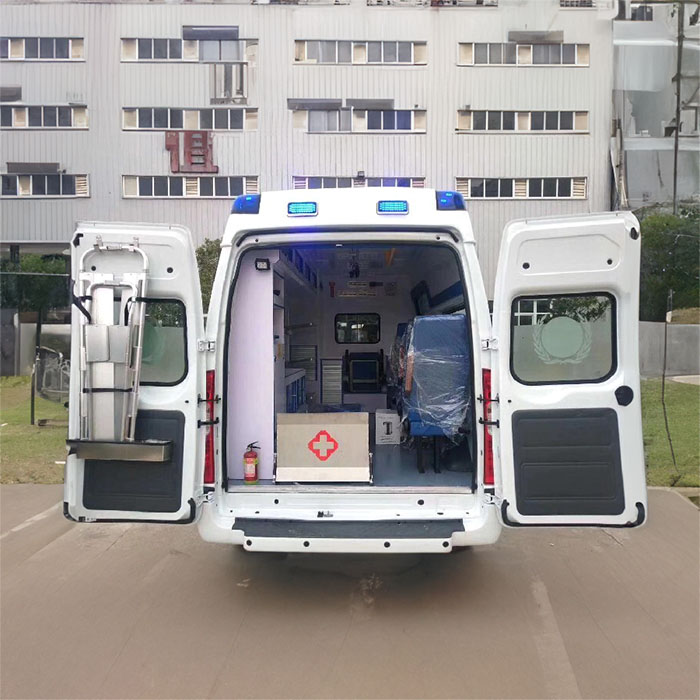 重庆私人救护车租赁电话