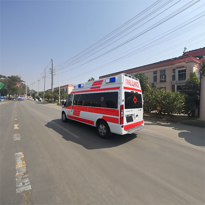 重庆租赁私人救护车电话号码
