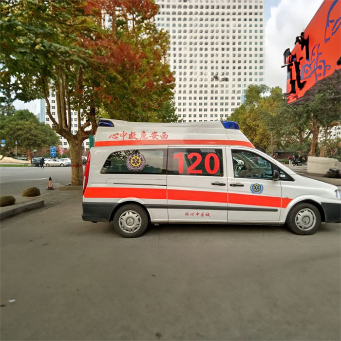 重庆私人救护车租赁收费标准