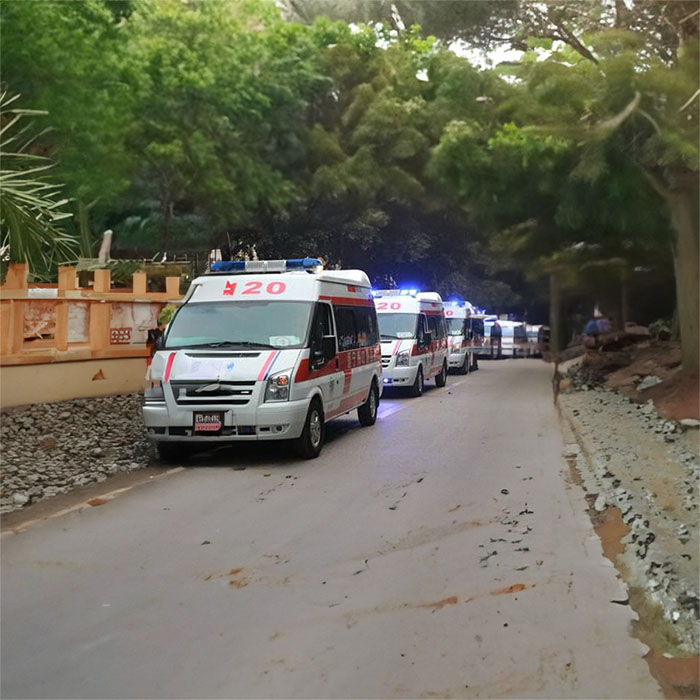 重庆出租急救车电话