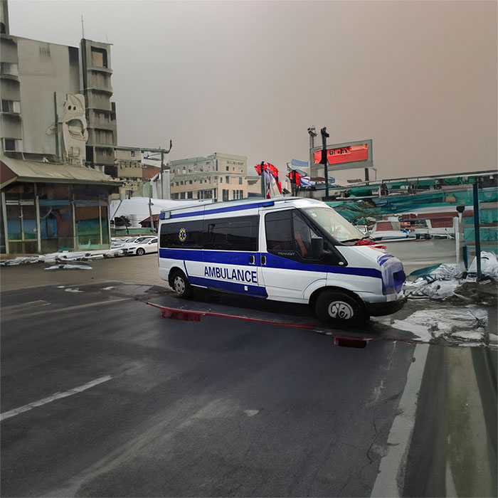 重庆救护车出租联系电话