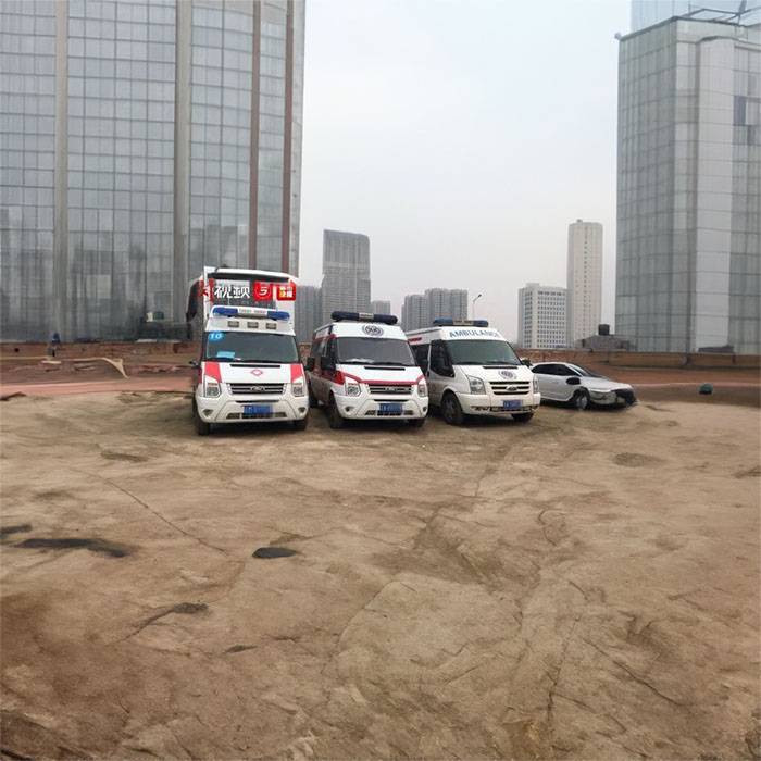 重庆租赁私人救护车电话号码
