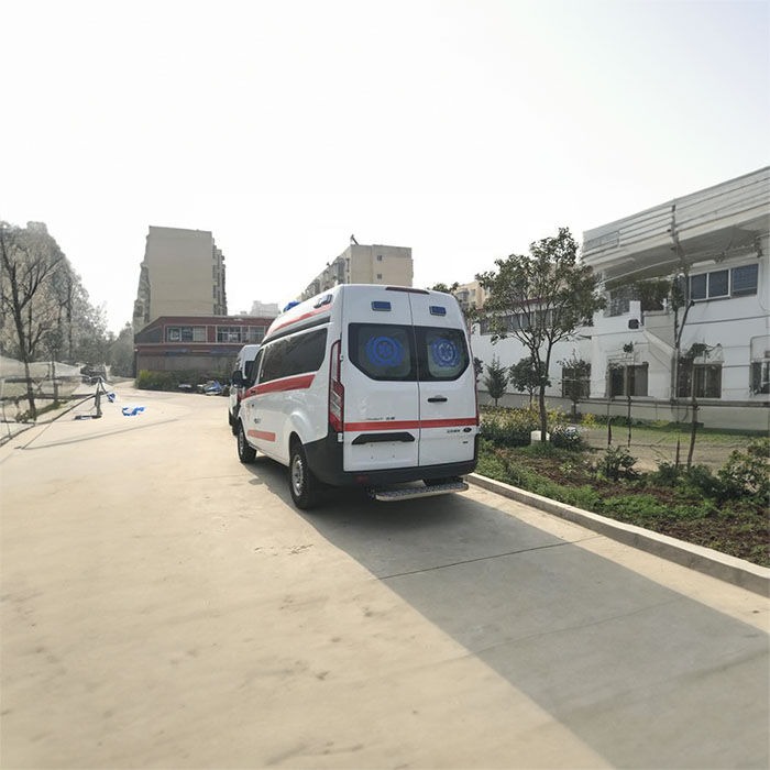 重庆租赁私人救护车