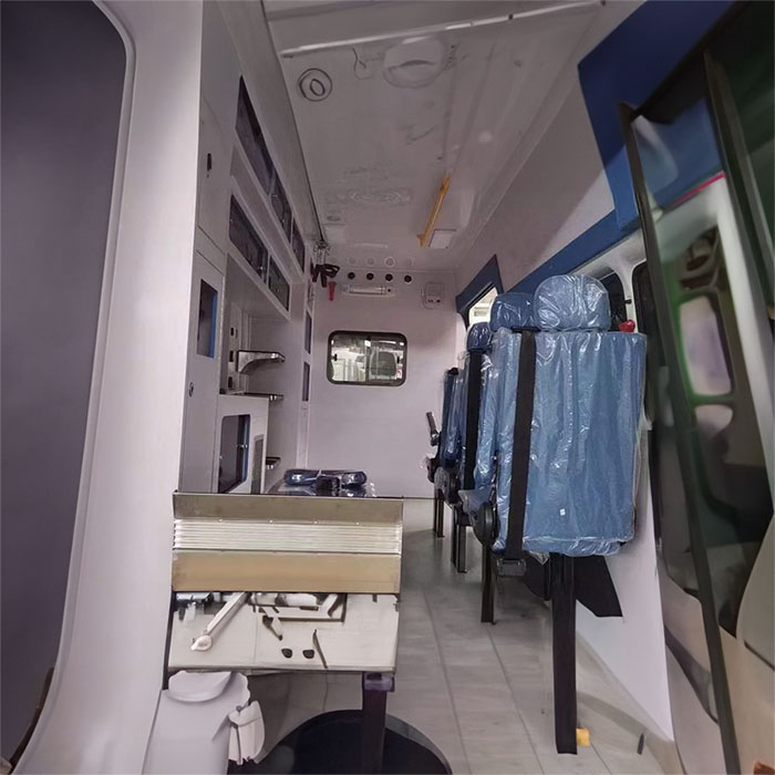 重庆私人救护车出租电话
