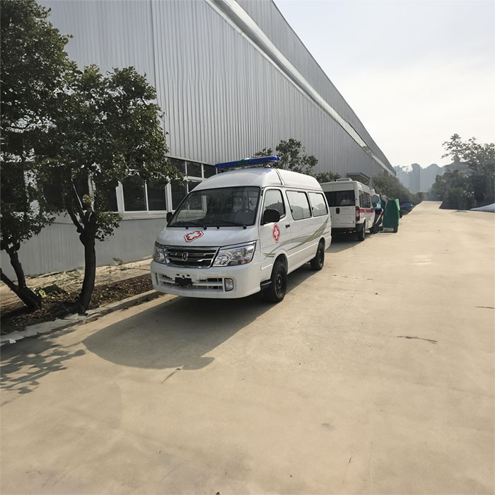 重庆私人救护车租赁多少钱