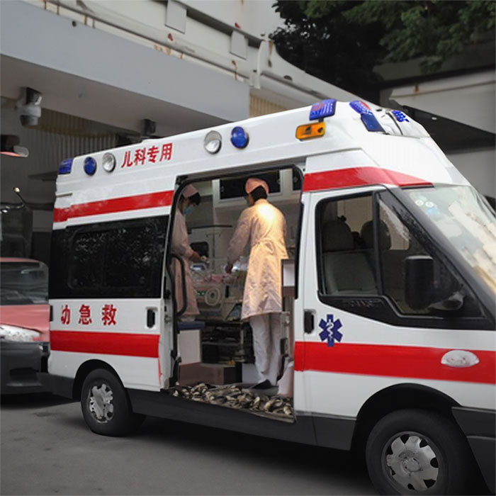 重庆私人救护车出租联系电话