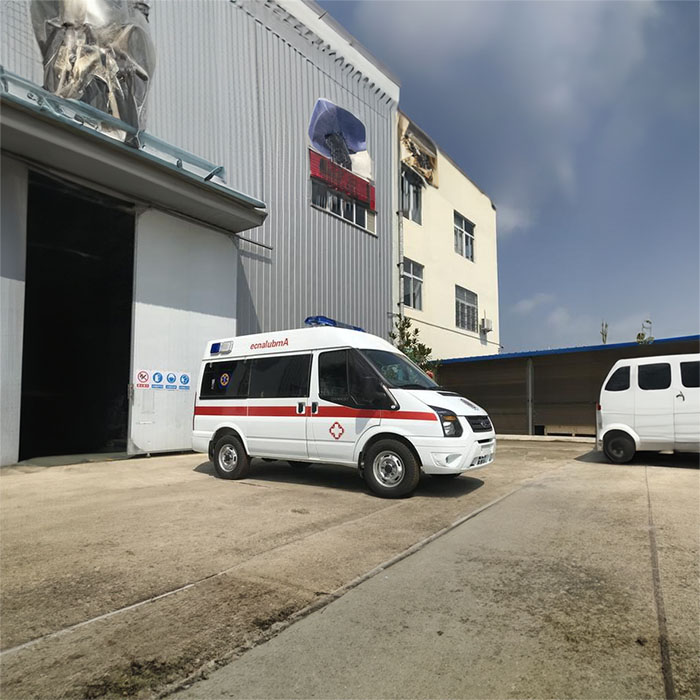 重庆救护车出租联系电话