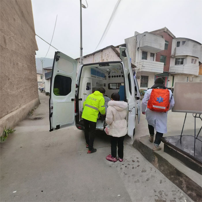 重庆出租私人救护车电话号码