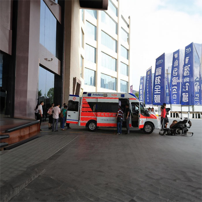 重庆出租急救车电话