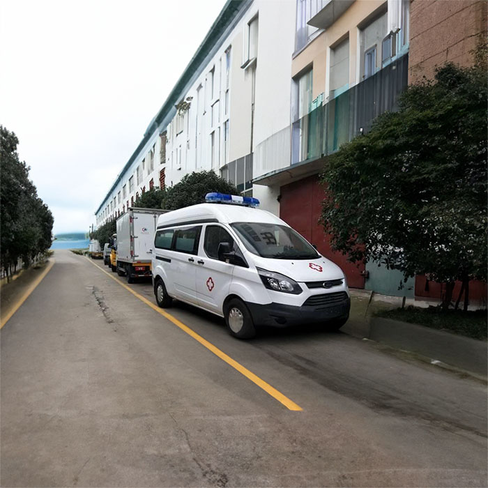 重庆私人救护车出租联系方式