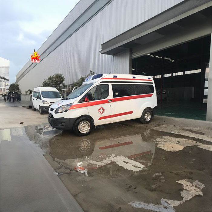 重庆租赁私人救护车联系电话