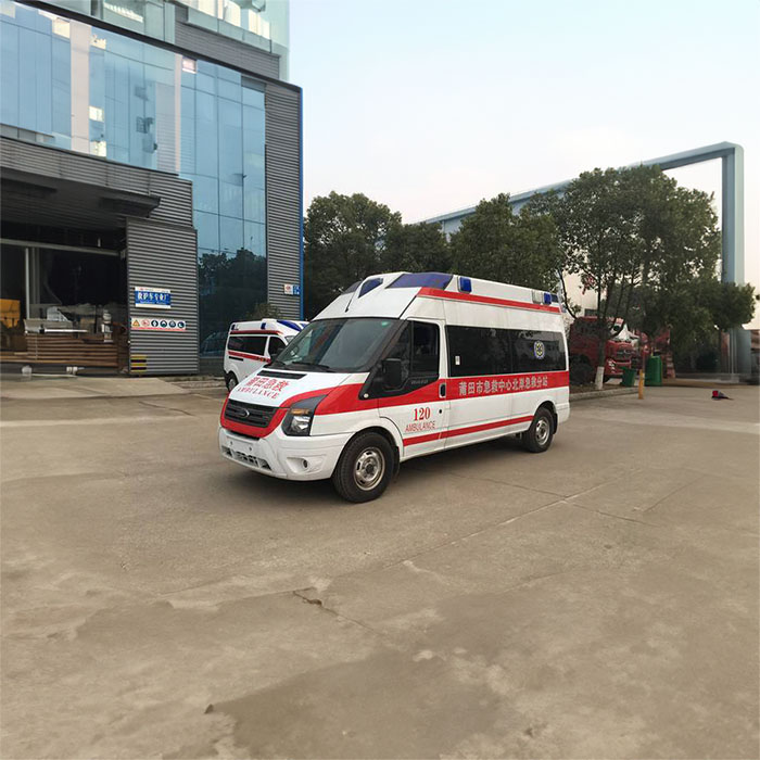 重庆私人救护车出租联系电话