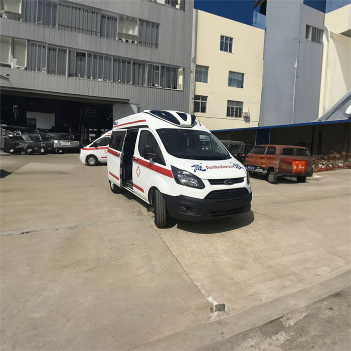 重庆出租救护车联系电话