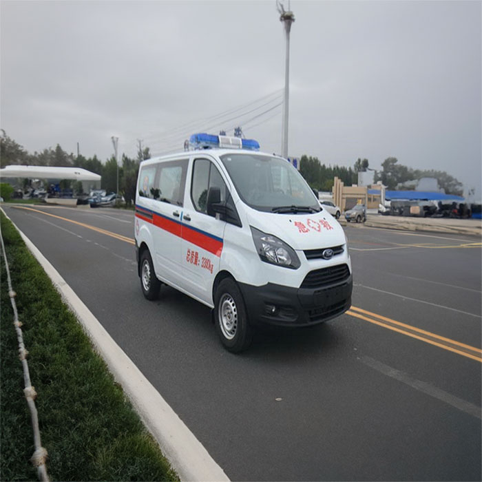重庆私人救护车租赁联系电话