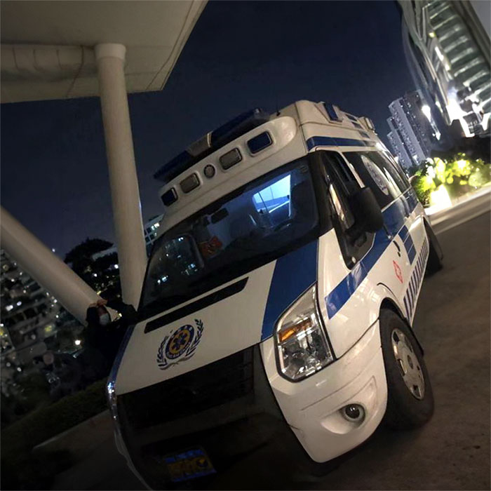 重庆私人救护车租车收费