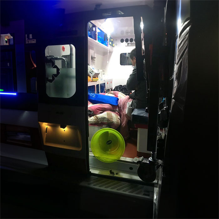 重庆出租救护车