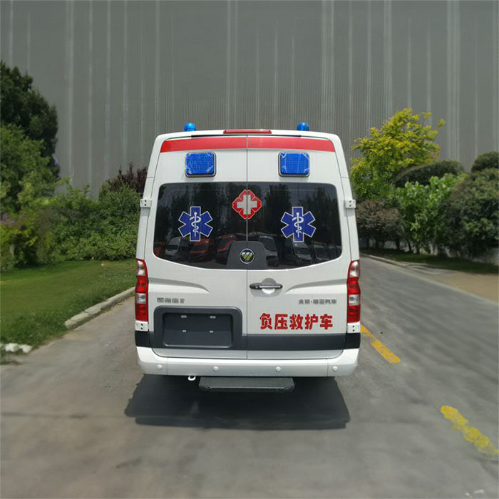 重庆私人救护车出租收费