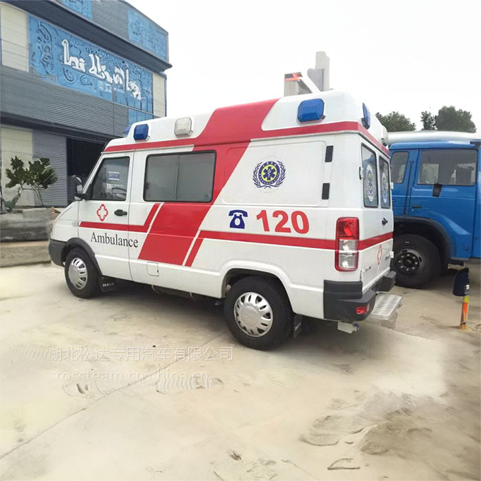 重庆私人救护车租赁费用