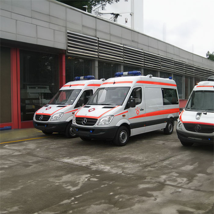 重庆出租急救车电话