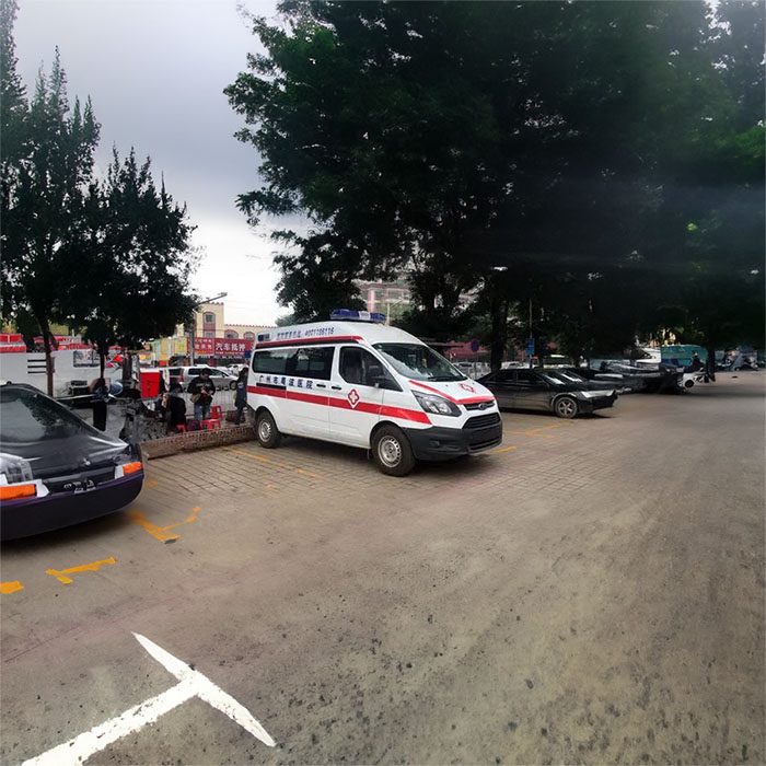 重庆救护车租车电话