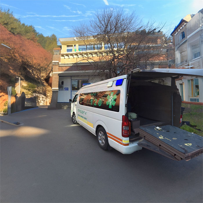 重庆救护车租赁
