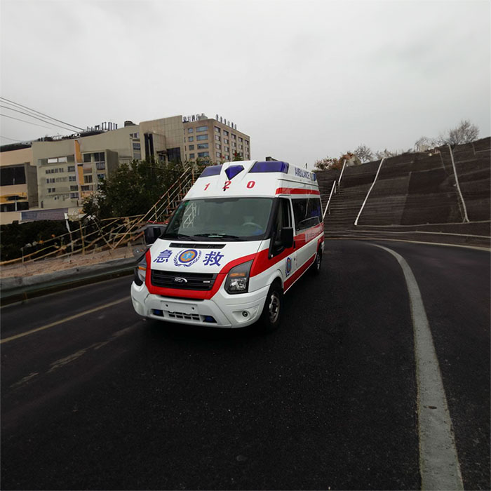 重庆私人救护车租赁电话