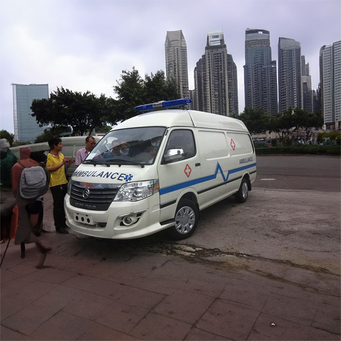 重庆私人救护车租赁多少钱