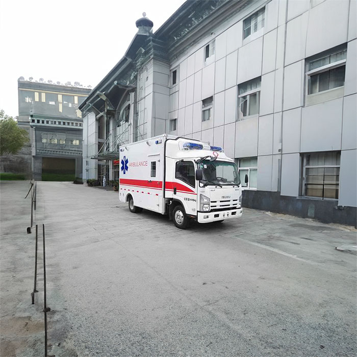 重庆救护车租车联系电话