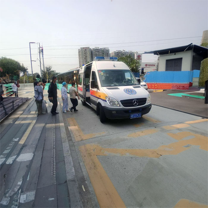 重庆私人救护车租车费用