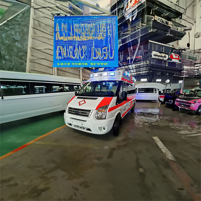 重庆私人救护车租车费用