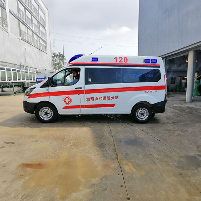 重庆私人救护车租赁收费