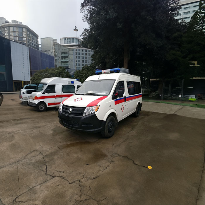 重庆私人救护车租车多少钱