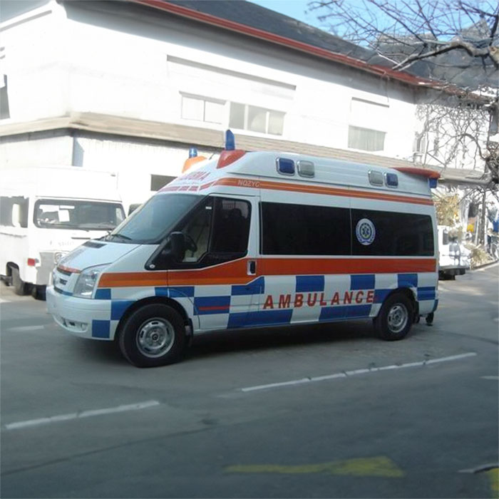 重庆租赁私人救护车联系方式