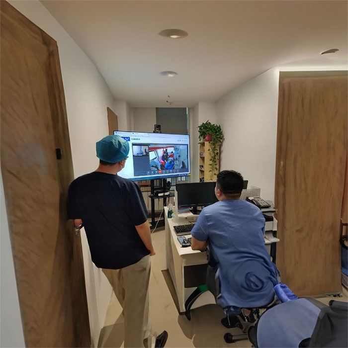 重庆出租私人救护车联系电话