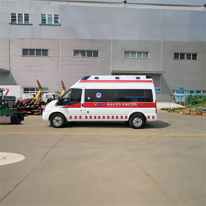 重庆私人救护车租赁多少钱
