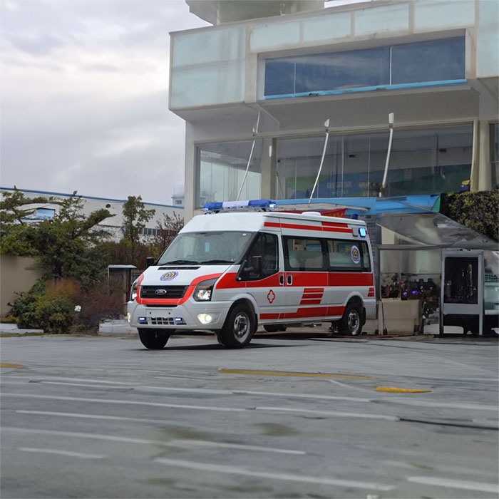重庆私人救护车租赁联系方式