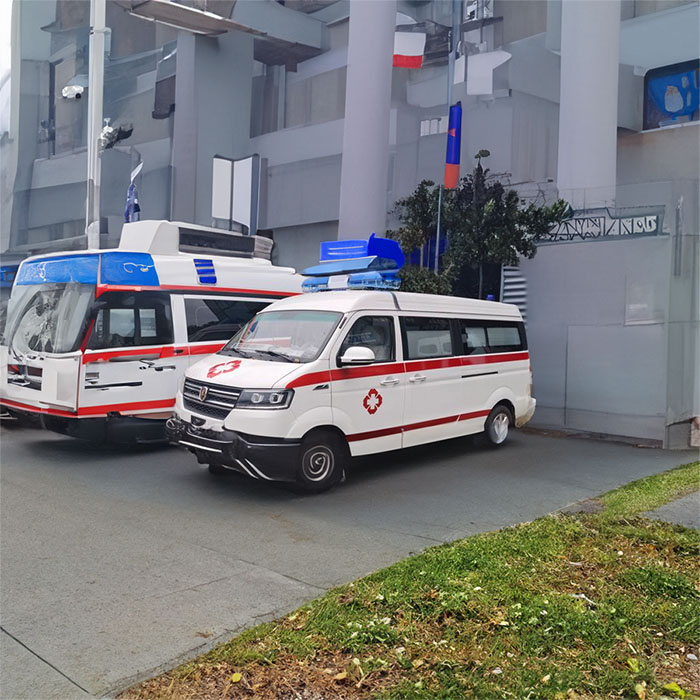 重庆私人救护车租赁电话号码