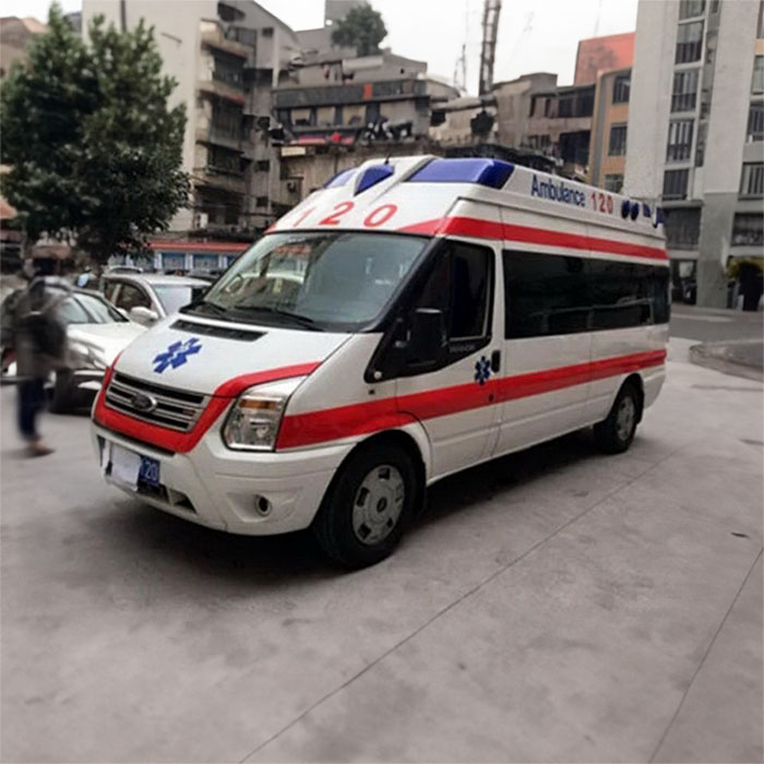 重庆市长寿租救护车护送到重庆大学附属三峡医院救护车出租 多少钱
