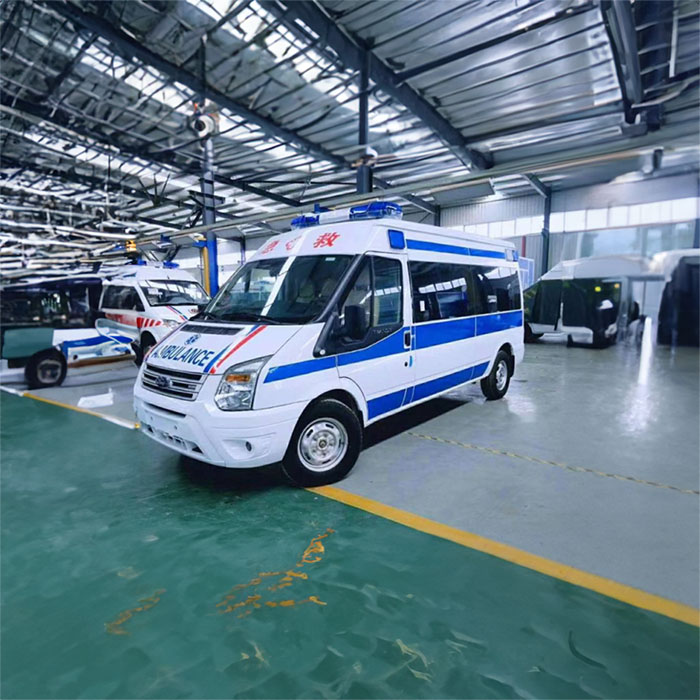 重庆潼南区租赁私家救护车到重庆市人民医院救护车出租要多少钱